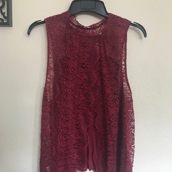 Lacy Maroon tank top - Picture 1 of 3
